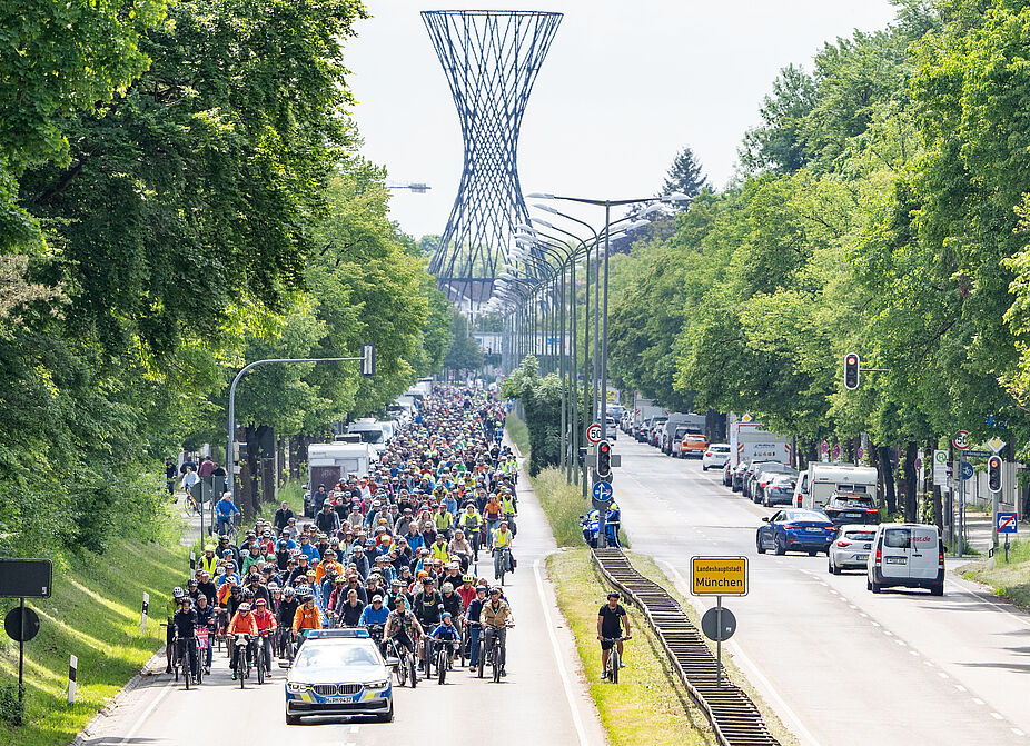 ADFC-Sternfahrt in München ADFC-Sternfahrt in München - Tausende unterwegs